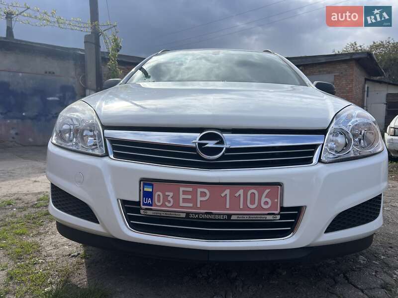 Универсал Opel Astra 2010 в Нежине