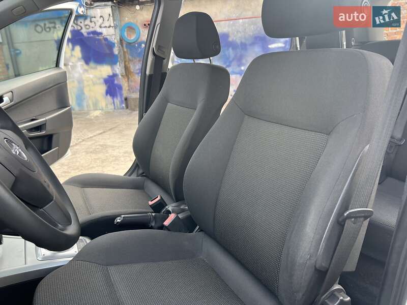 Универсал Opel Astra 2010 в Нежине