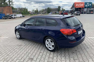 Універсал Opel Astra 2011 в 