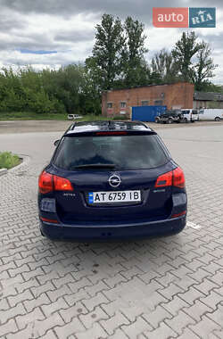 Універсал Opel Astra 2011 в 