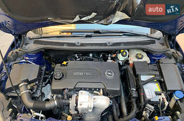 Універсал Opel Astra 2011 в 