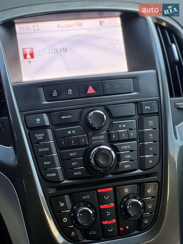 Универсал Opel Astra 2013 в Ивано-Франковске