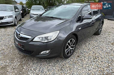Хетчбек Opel Astra 2010 в Коломиї
