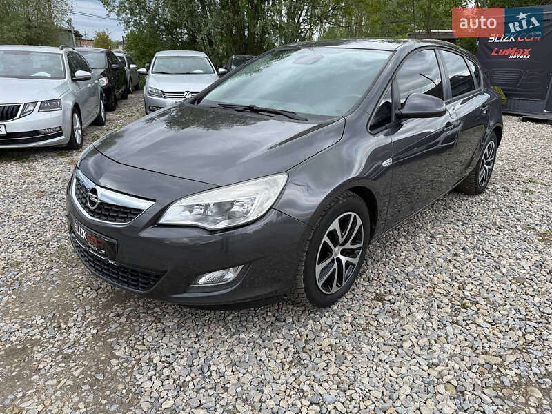 Opel Astra 2010