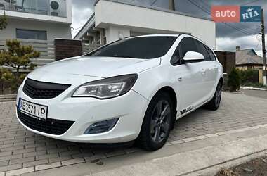 Універсал Opel Astra 2011 в Тульчині