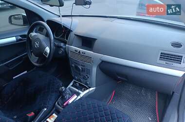 Универсал Opel Astra 2009 в 