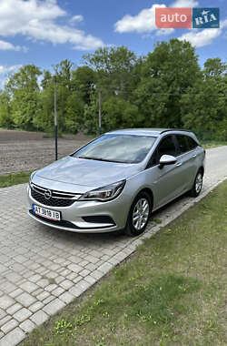 Універсал Opel Astra 2018 в Коломиї