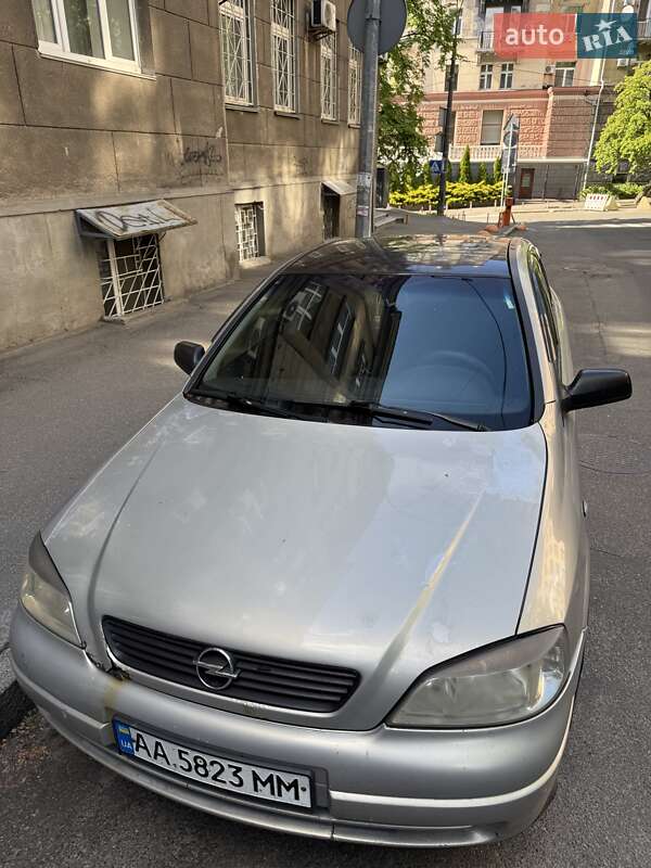 Седан Opel Astra 2007 в Киеве