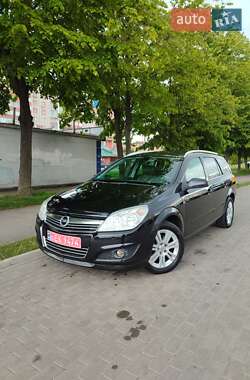 Универсал Opel Astra 2009 в Белой Церкви
