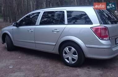 Універсал Opel Astra 2005 в 