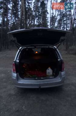 Універсал Opel Astra 2005 в 