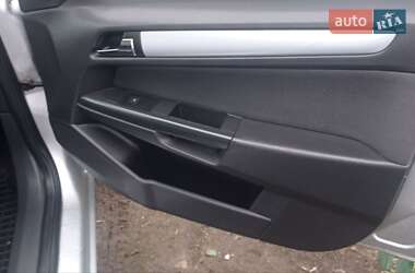 Універсал Opel Astra 2005 в 