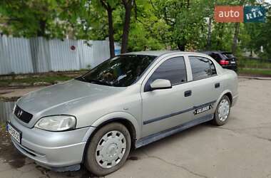 Седан Opel Astra 2006 в 