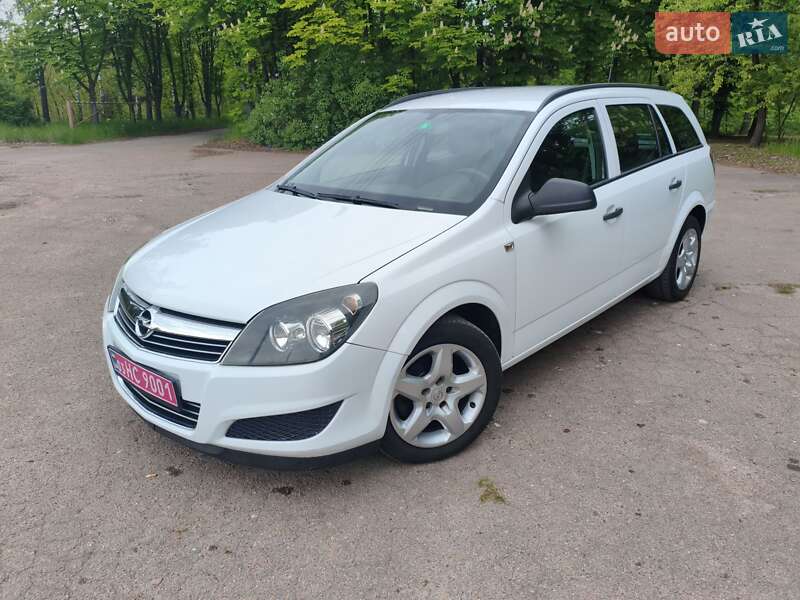 Універсал Opel Astra 2010 в 