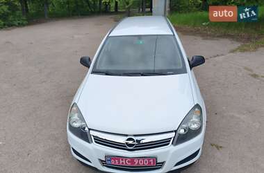 Універсал Opel Astra 2010 в 