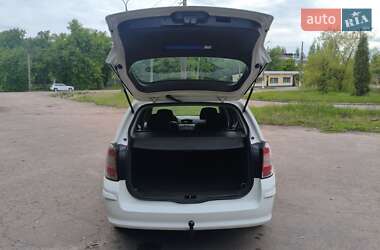 Універсал Opel Astra 2010 в 
