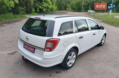 Універсал Opel Astra 2010 в 