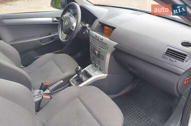 Універсал Opel Astra 2010 в 