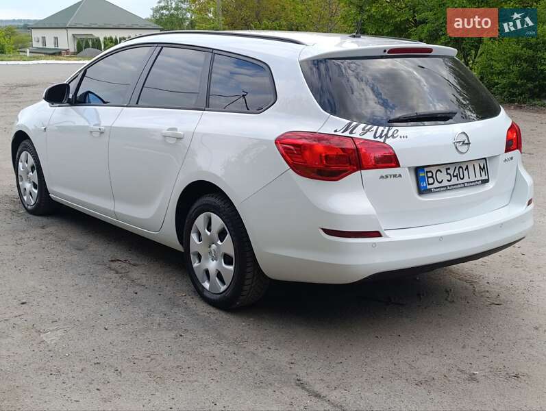 Универсал Opel Astra 2012 в Хмельницком