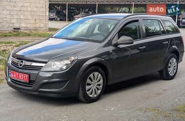 Универсал Opel Astra 2009 в Звягеле
