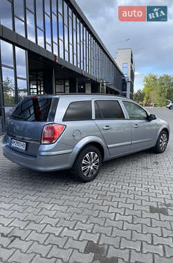 Універсал Opel Astra 2005 в 