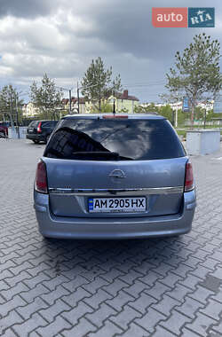 Універсал Opel Astra 2005 в 