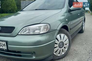Седан Opel Astra 2008 в 