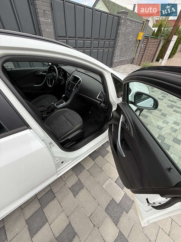 Универсал Opel Astra 2014 в Харькове