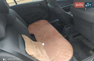 Универсал Opel Astra 2006 в 