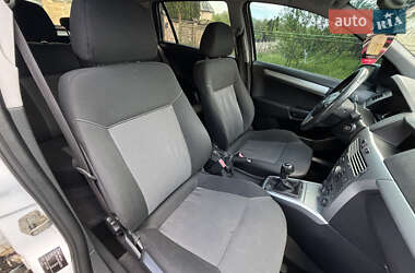 Универсал Opel Astra 2010 в 