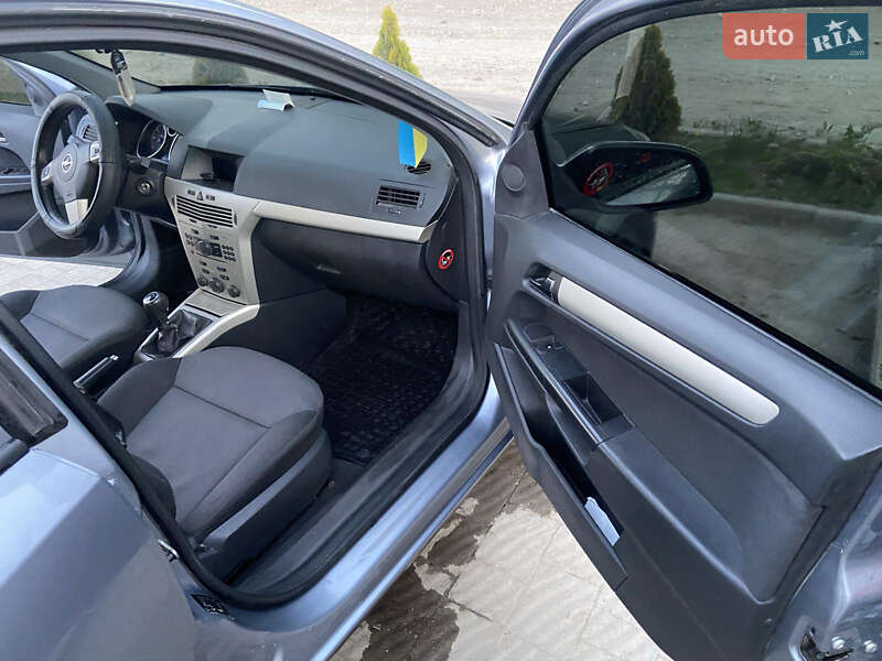 Хэтчбек Opel Astra 2008 в Тернополе