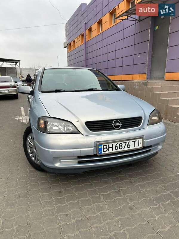 Седан Opel Astra 2004 в Одесі