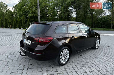 Универсал Opel Astra 2011 в 