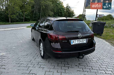 Универсал Opel Astra 2011 в 