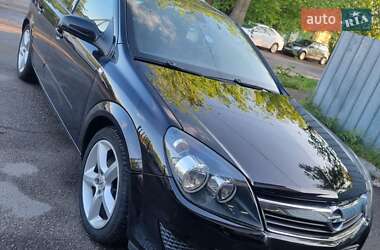 Хетчбек Opel Astra 2008 в 