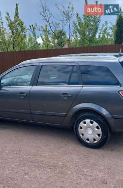 Универсал Opel Astra 2009 в 