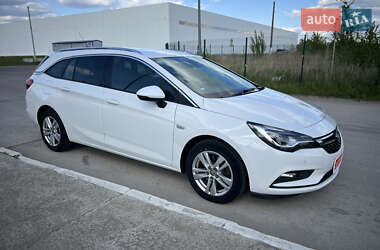 Универсал Opel Astra 2019 в 
