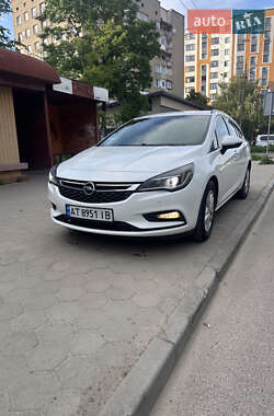 Універсал Opel Astra 2016 в Івано-Франківську