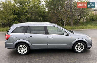 Универсал Opel Astra 2009 в 