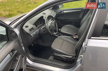 Универсал Opel Astra 2009 в 