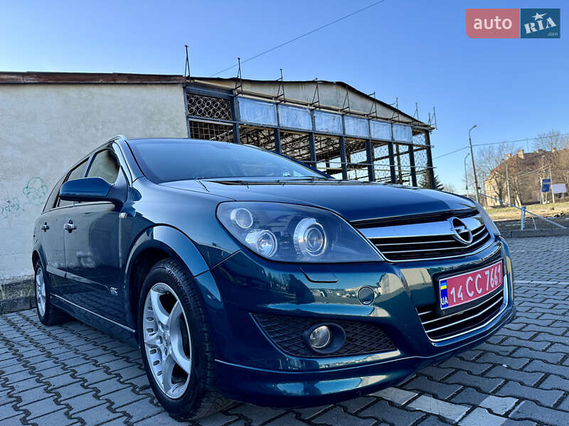 Універсал Opel Astra 2008 в Дрогобичі
