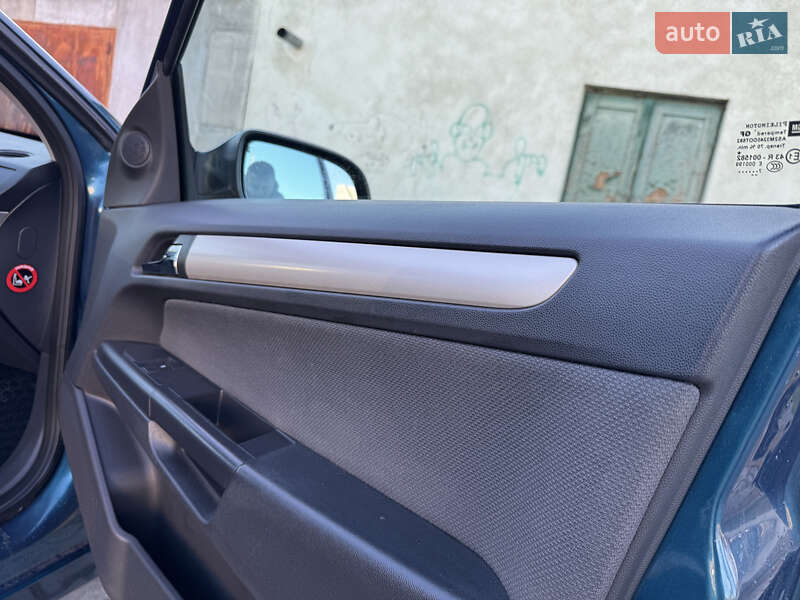 Універсал Opel Astra 2008 в Дрогобичі