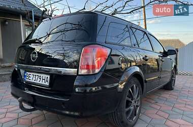 Універсал Opel Astra 2005 в Первомайську