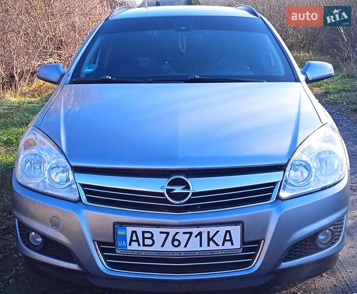 Универсал Opel Astra 2007 в 