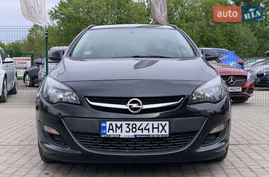 Универсал Opel Astra 2013 в 