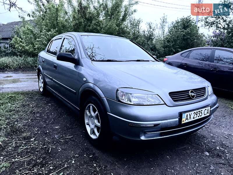 Opel Astra 2006