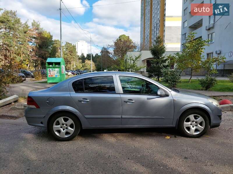 Седан Opel Astra 2008 в Виннице