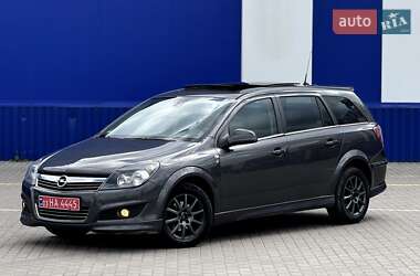 Универсал Opel Astra 2010 в 