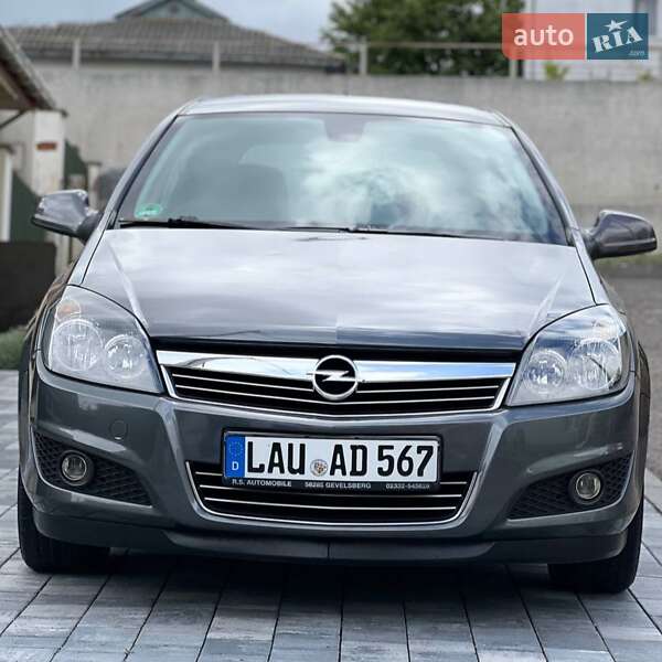 Універсал Opel Astra 2010 в Хмельницькому