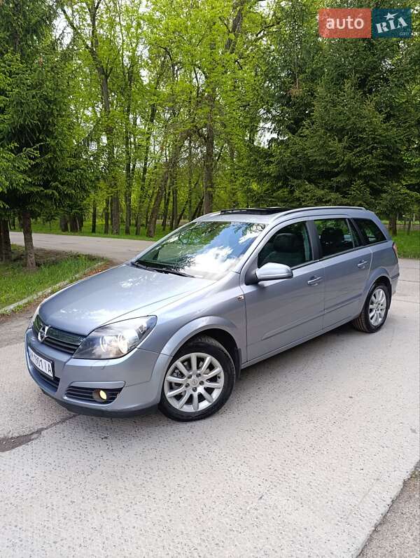 Універсал Opel Astra 2004 в 